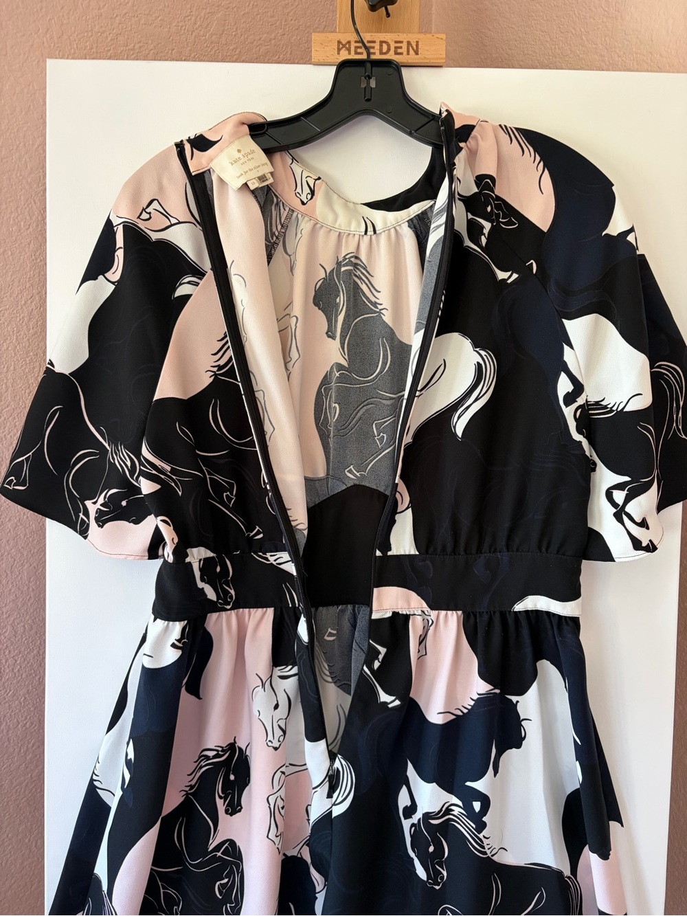 Kate Spade Wild Ones Stallions Crepe Dress Black Pink Horse Novelty Print 12 - Picture 5 of 6